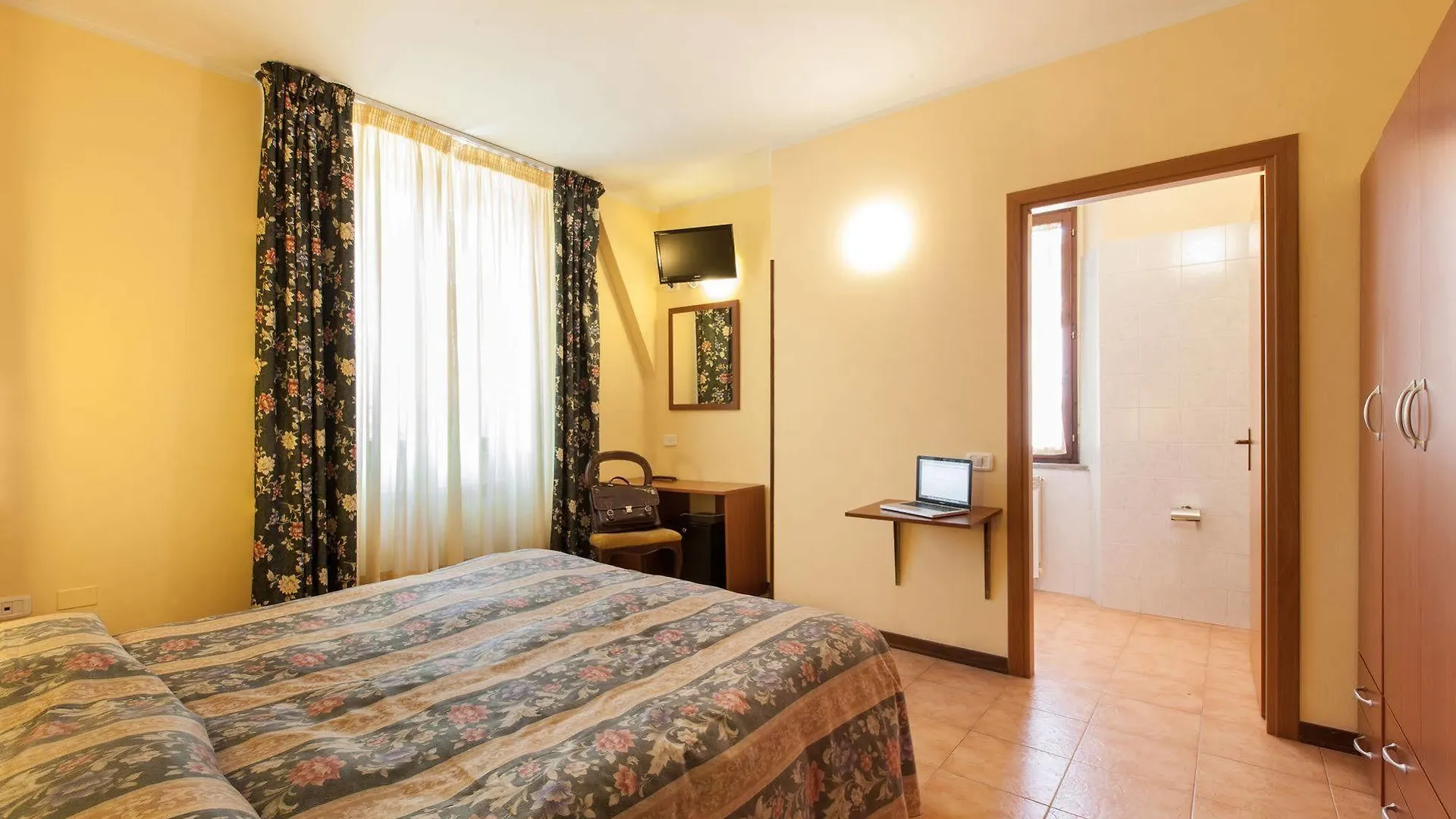 ***  Hotel Fabbrini Abbadia San Salvator Włochy